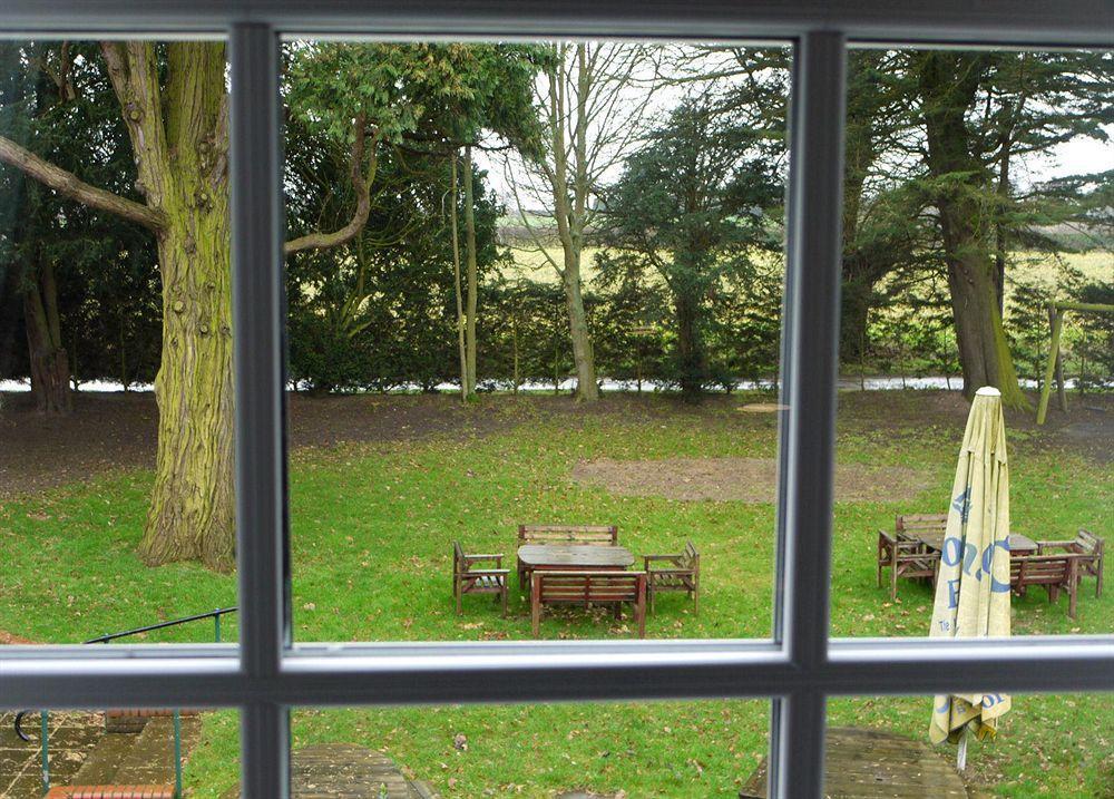 The Salhouse Lodge Hotel Wroxham Zewnętrze zdjęcie