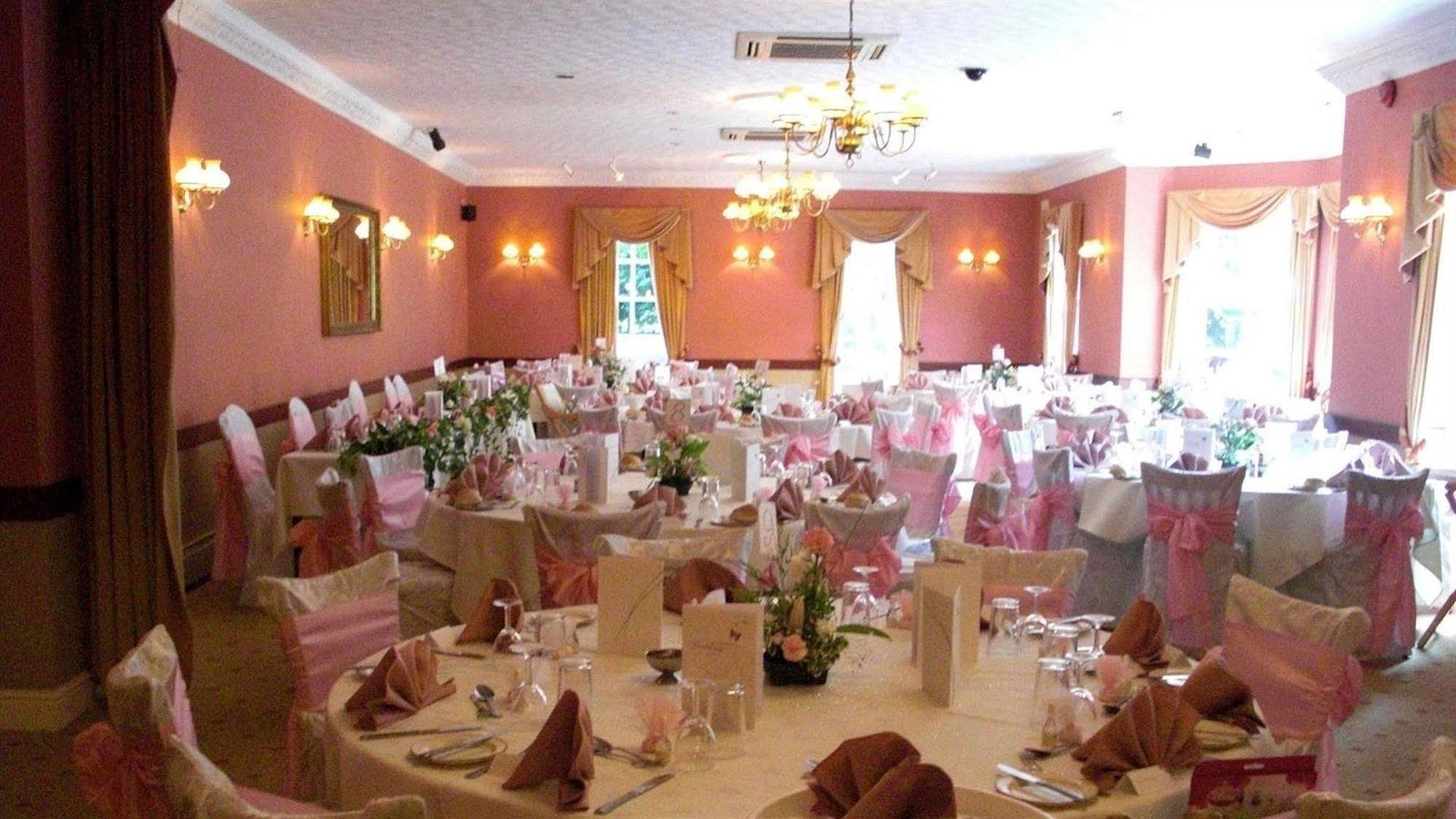 The Salhouse Lodge Hotel Wroxham Zewnętrze zdjęcie